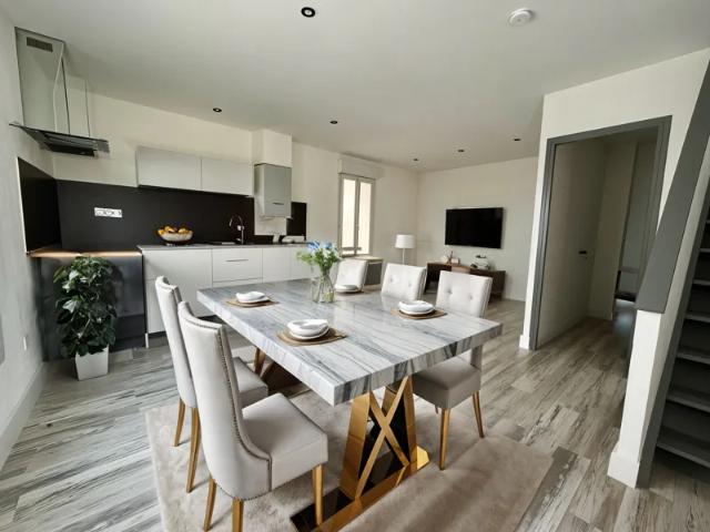 Location Appartement Rue de la Table Ronde, Nîmes