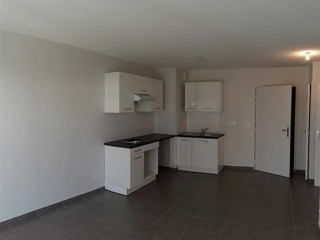 Location Appartement Rue de la Tase, Vaulx en Velin