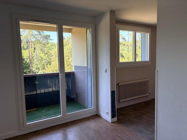 Location Appartement Rue de la Verchère, Poncin