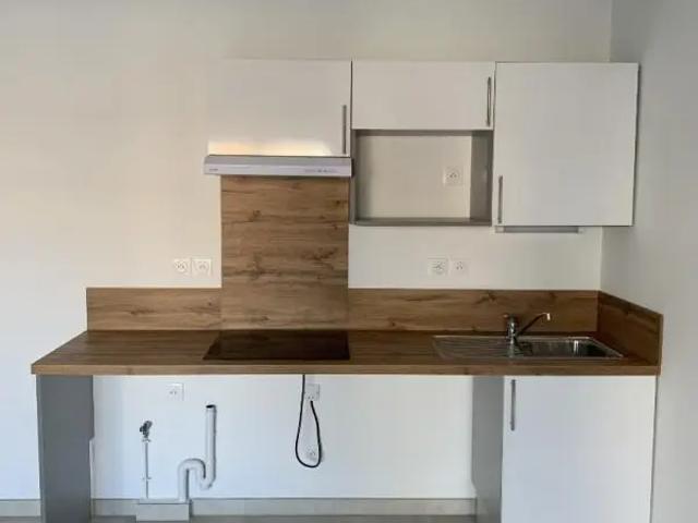 Location Appartement Rue de la Vernède, Fréjus
