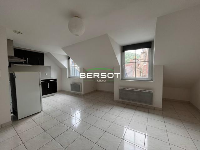 Location Appartement Rue de la Vieille Monnaie, Besançon