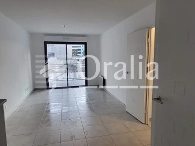 Location Appartement Rue de l'Abattoir, Nîmes