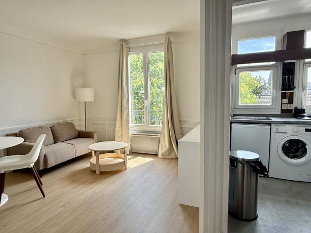 Location Appartement Rue de l'Abbé Derry, Issy les Moulineaux