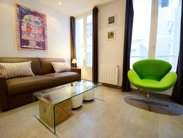 Location Appartement Rue de Laborde, Paris