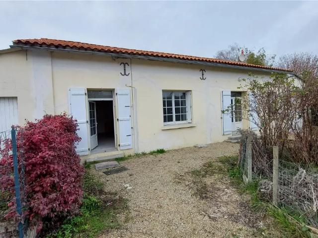 Location Appartement Rue de l'Abreuvoir, Cram Chaban
