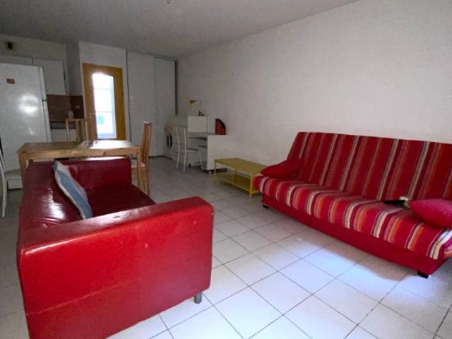 Location Appartement Rue de l'Agau, Nîmes