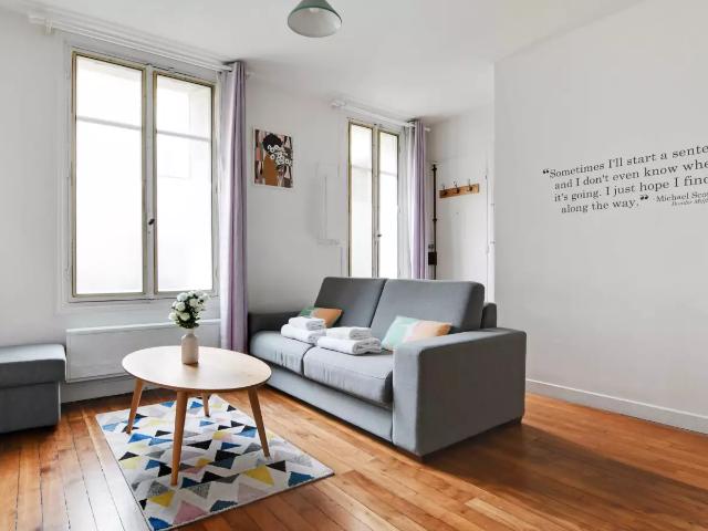 Location Appartement Rue de l'Agent Bailly, Paris