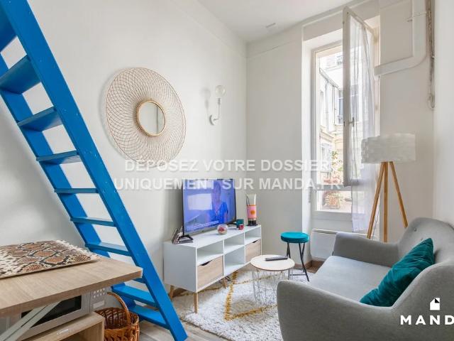 Location Appartement Rue de l'Amiral Roussin, Paris
