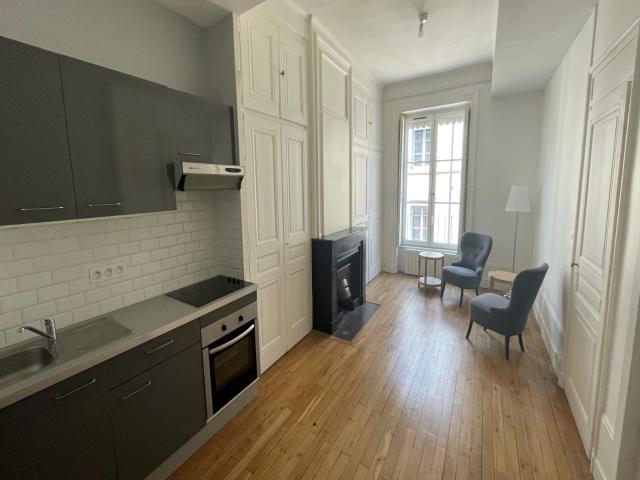 Location Appartement Rue de l'Annonciade, Lyon
