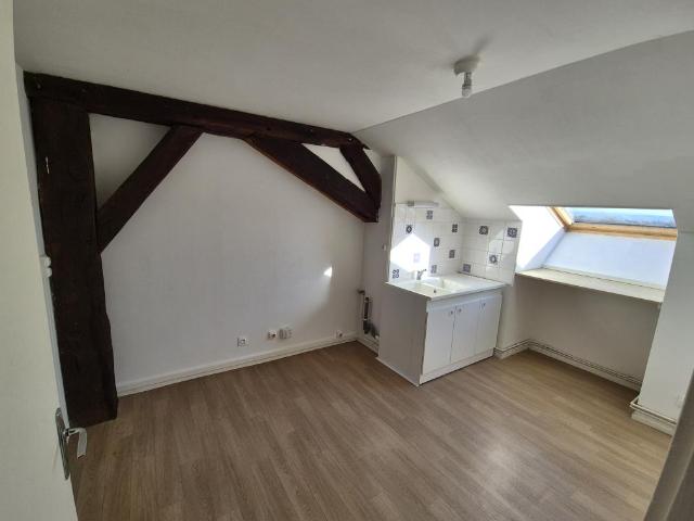 Location Appartement Rue de l'Arsenal, Rocroi