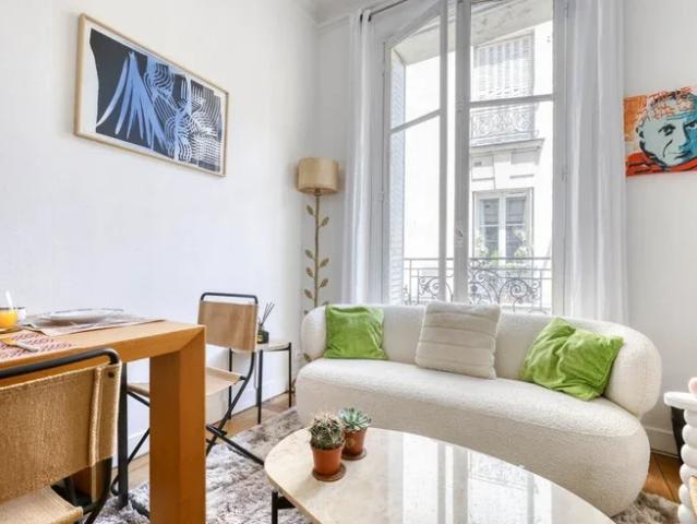 Location Appartement Rue de l'Assomption, Paris