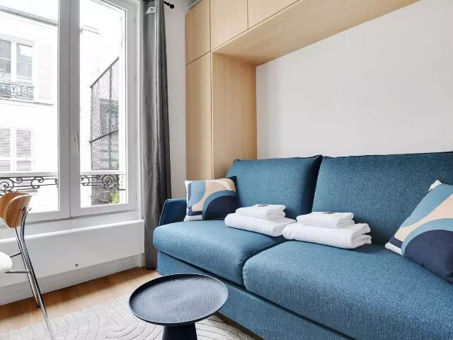 Location Appartement Rue de l'Assomption, Paris