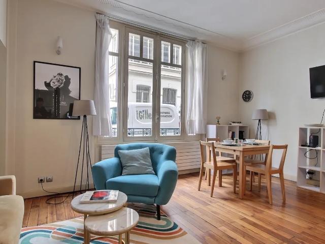 Location Appartement Rue de l'Assomption, Paris