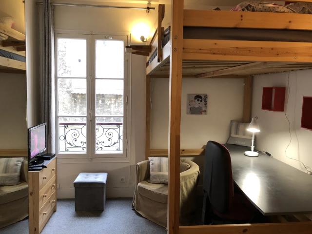 Location Appartement Rue de l'Eure, Paris