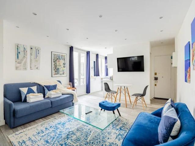 Location Appartement Rue de Lévis, Paris