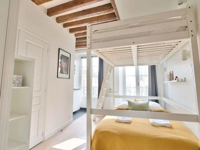 Location Appartement Rue de l'Échiquier, Paris