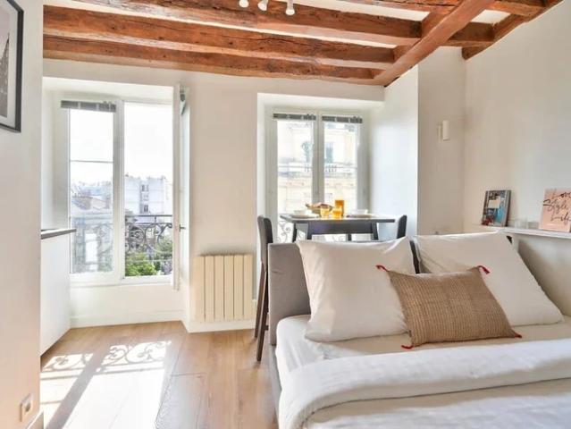 Location Appartement Rue de l'Échiquier, Paris