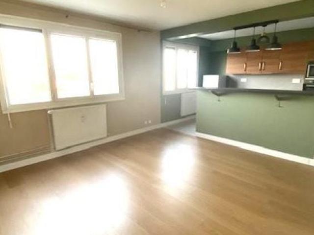 Location Appartement Rue de l'Égalité, Décines Charpieu