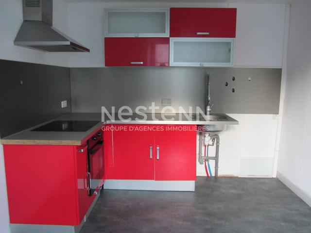 Location Appartement Rue de l'Église, Ussel