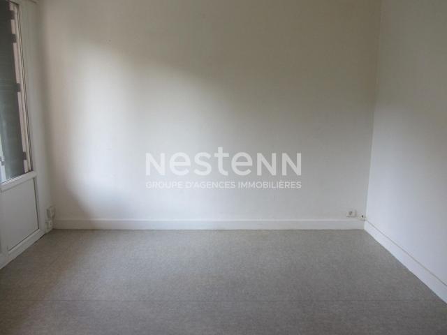 Location Appartement Rue de l'Église, Ussel