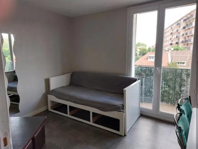 Location Appartement Rue de l'Église, Joinville le Pont