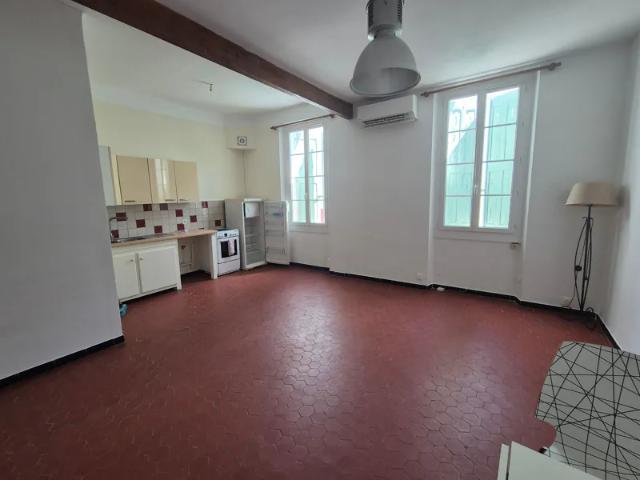 Location Appartement Rue de l'Equerre, Istres