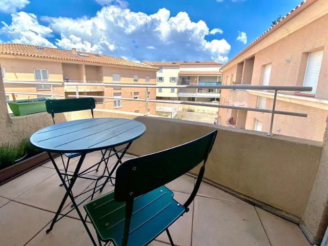 Location Appartement Rue de l'Espigon, Pertuis