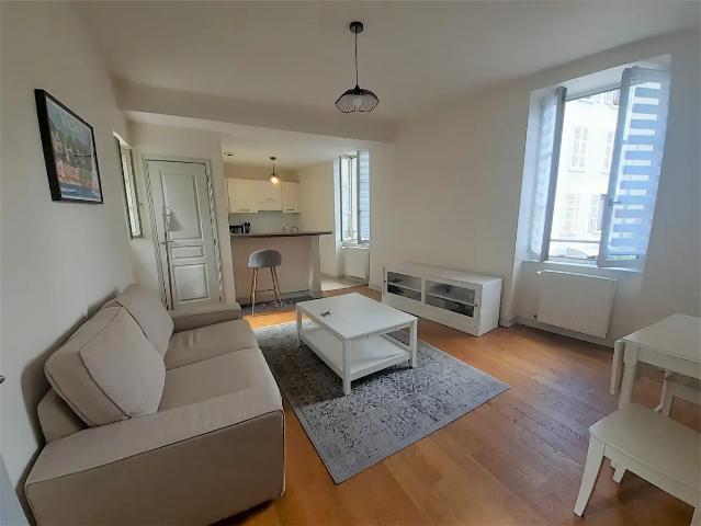 Location Appartement Rue de l'Est, Vichy