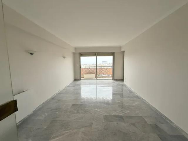 Location Appartement Rue de l'Est, Le Cannet
