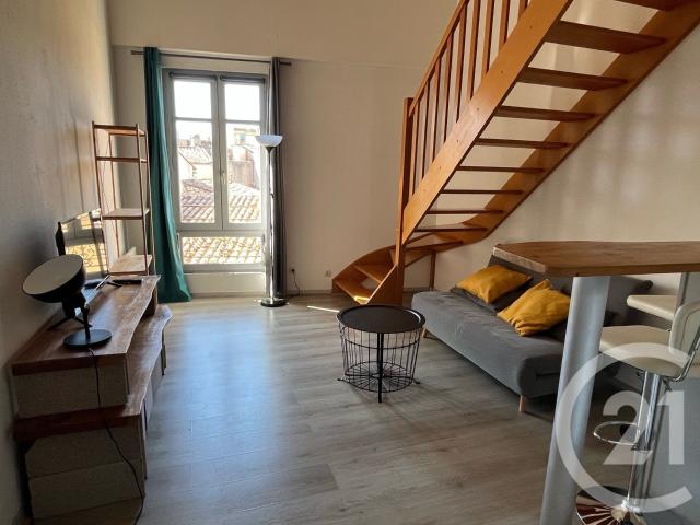 Location Appartement Rue de l'Horloge, Nîmes