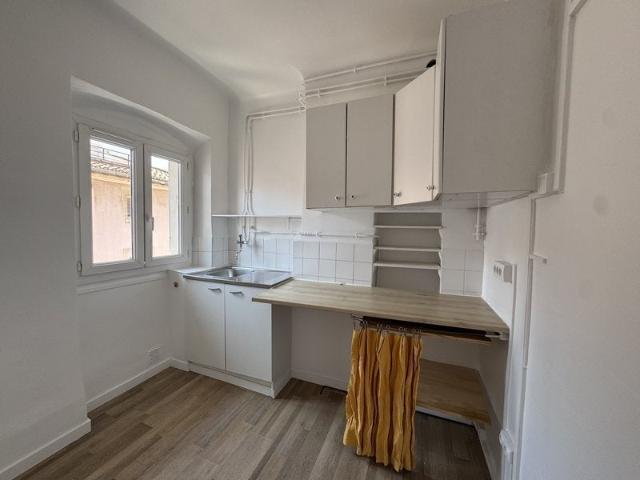 Location Appartement Rue de l'Hotel Dieu, Marseille