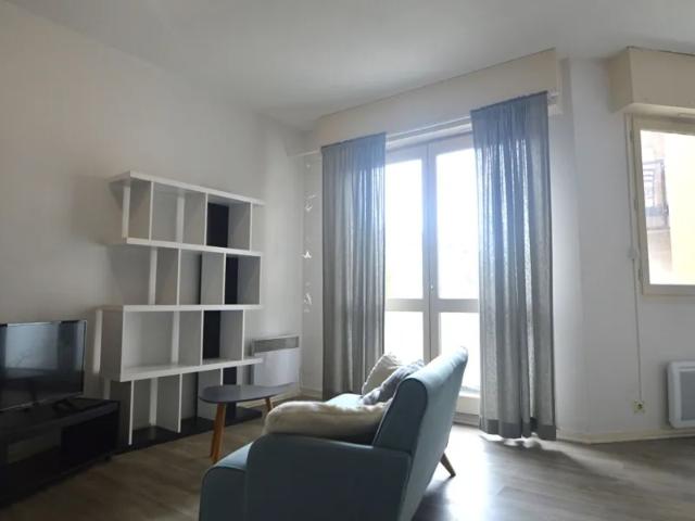 Location Appartement Rue de Livron, Pau