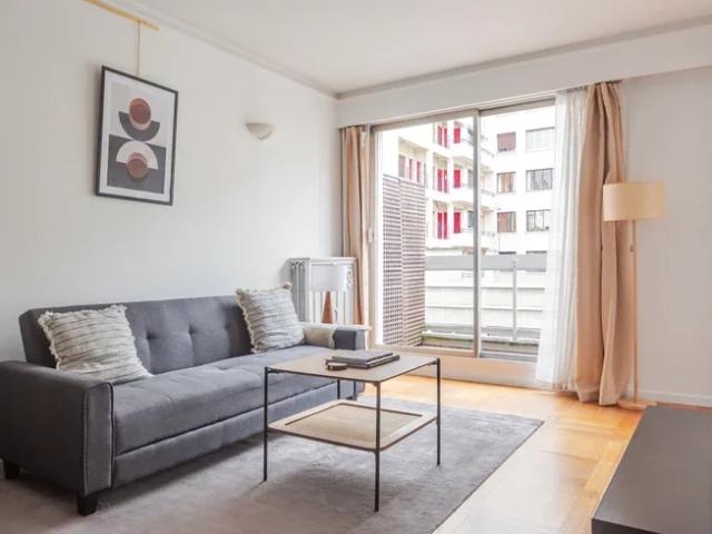 Location Appartement Rue de Montévidéo, Paris