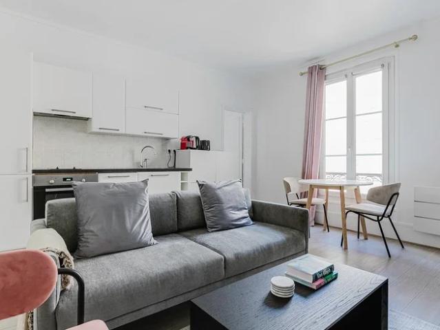 Location Appartement Rue de Monttessuy, Paris