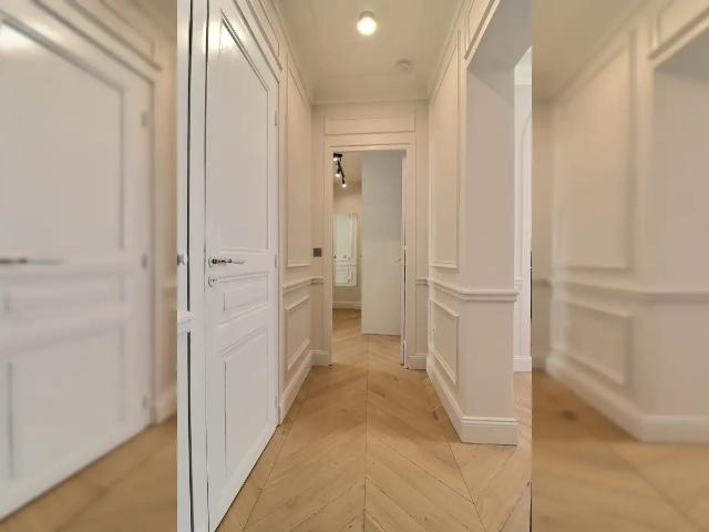 Location Appartement Rue de Monttessuy, Paris