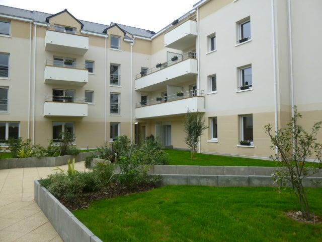 Location Appartement Rue de Maubeuge, Paris