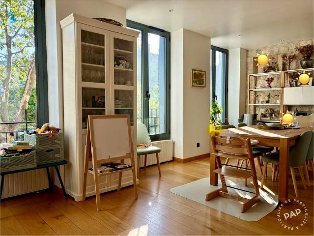 Location Appartement Rue de Maubeuge, Paris