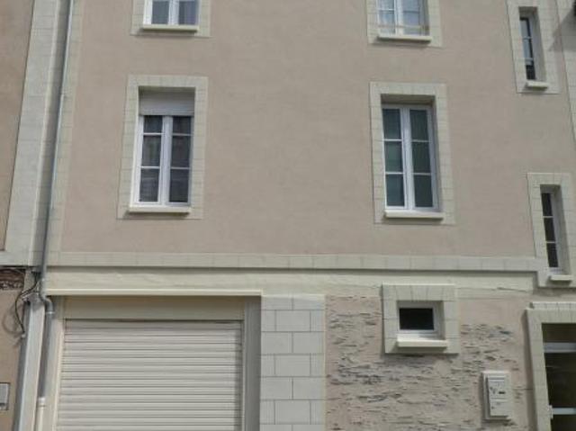 Location Appartement Rue de Maubeuge, Paris