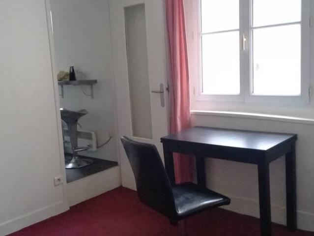 Location Appartement Rue de Maubeuge, Paris