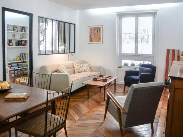 Location Appartement Rue de Maubeuge, Paris