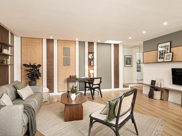 Location Appartement Rue de Marignan, Paris