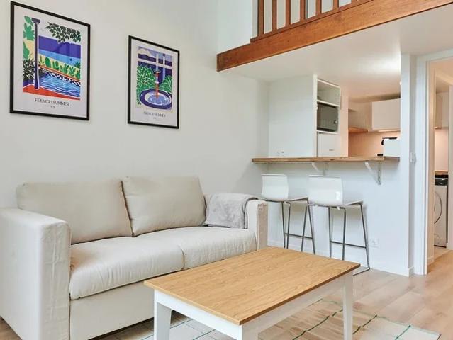 Location Appartement Rue de Mézières, Paris