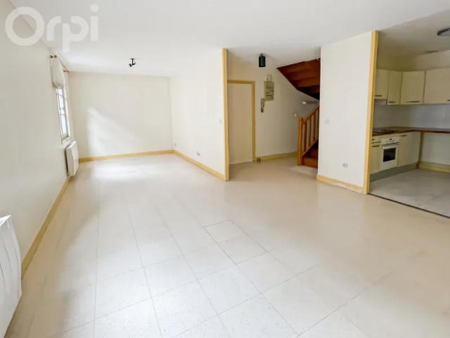 Location Appartement Rue de Meaux, Senlis
