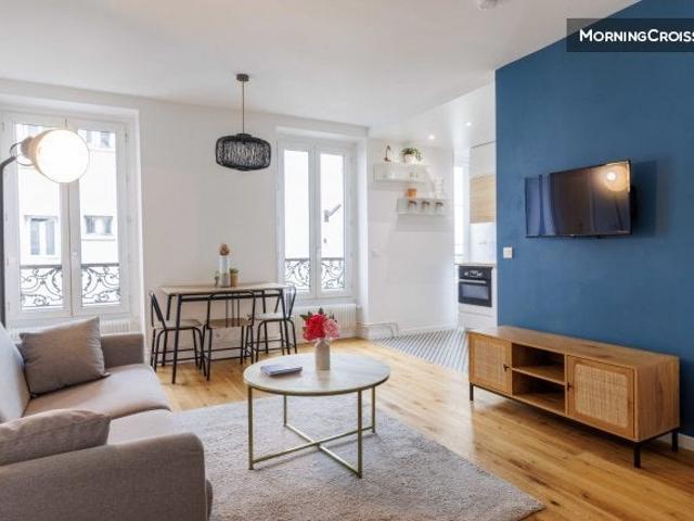 Location Appartement Rue de Meaux, Paris