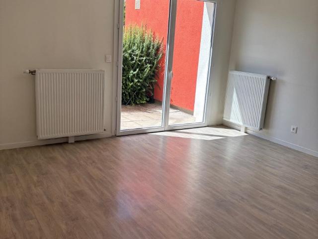 Location Appartement Rue de Mirande, Saint Apollinaire