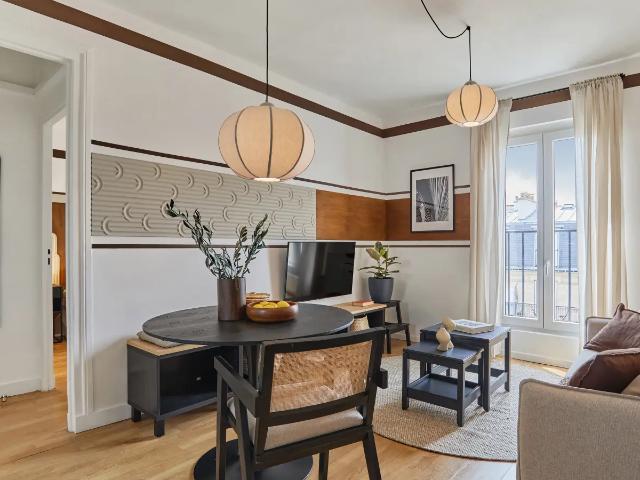 Location Appartement Rue de Mirbel, Paris