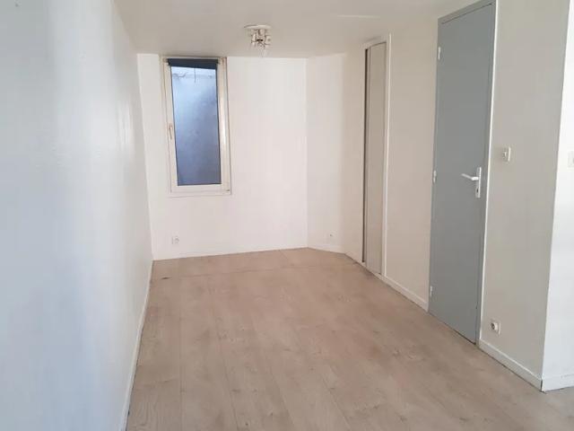 Location Appartement Rue de Nemours, Rennes