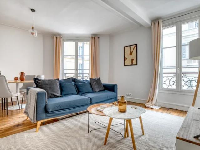 Location Appartement Rue de Saussure, Paris
