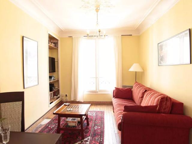 Location Appartement Rue de Saussure, Paris