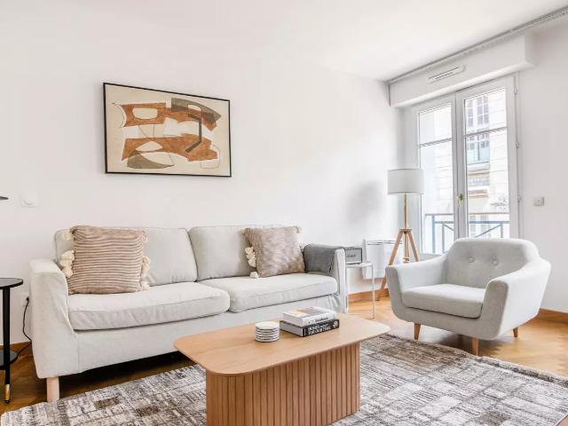 Location Appartement Rue de Savoie, Paris